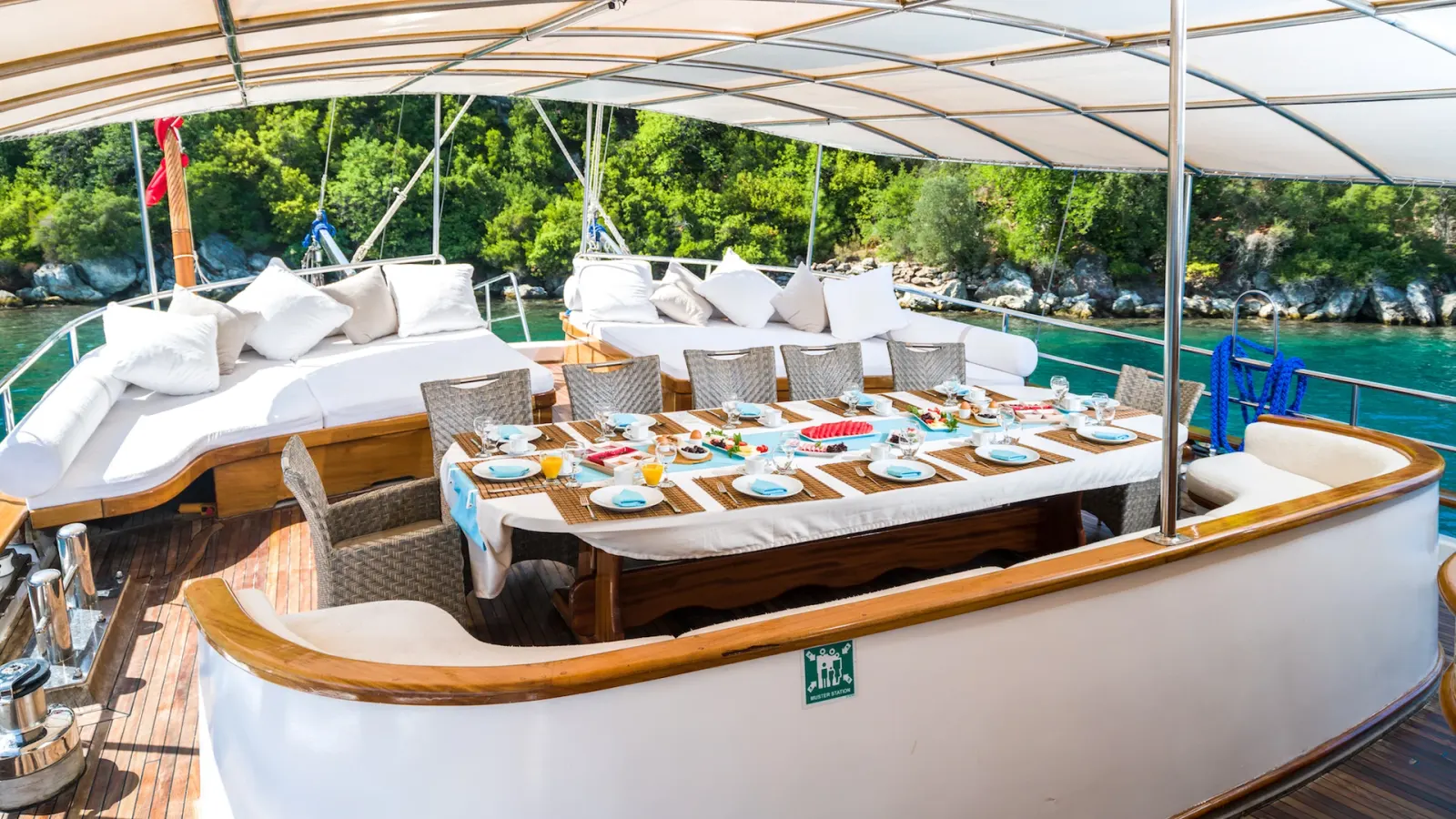 S Nur Taylan sailing in Marmaris