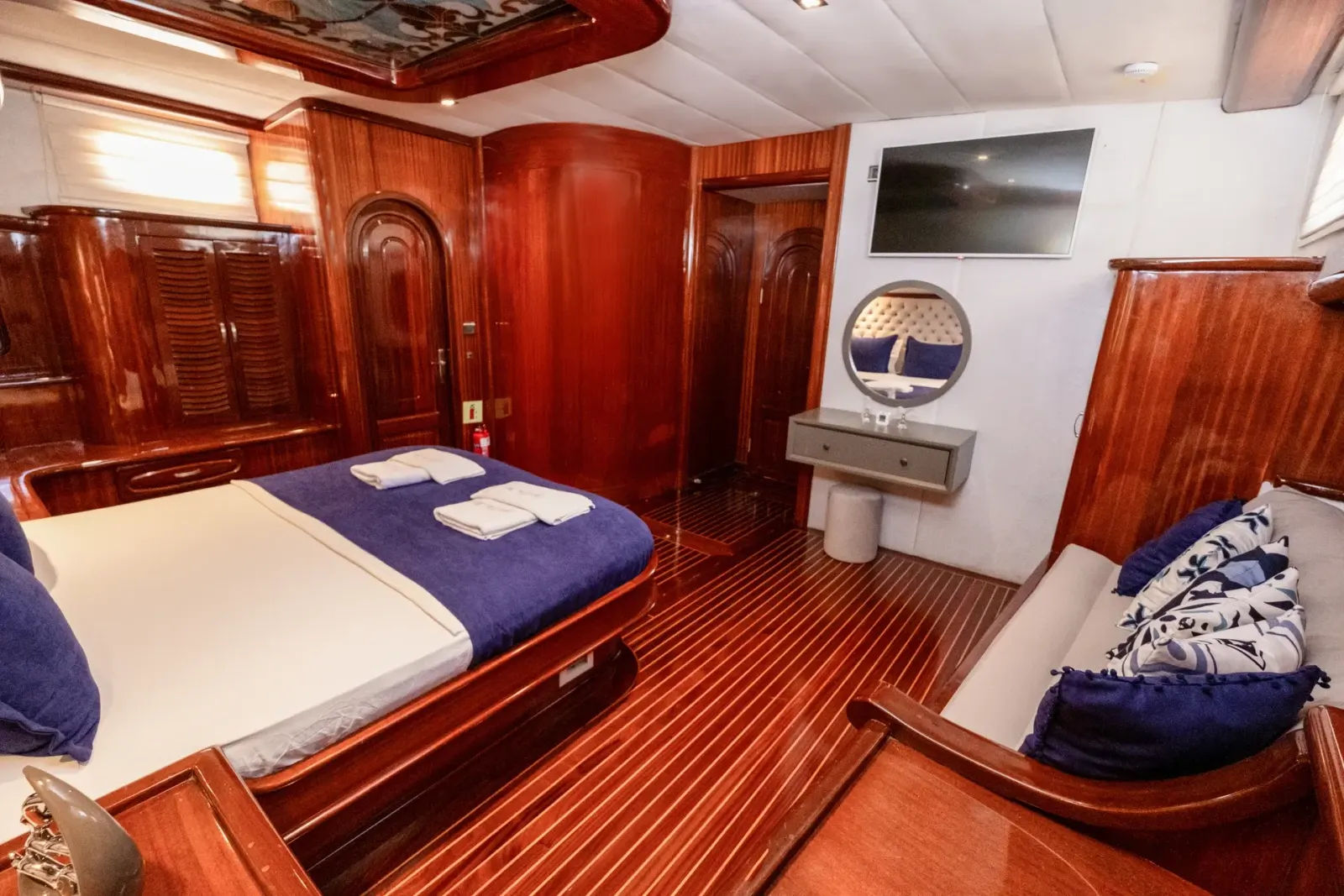 Luce Del Mare sailing in Fethiye