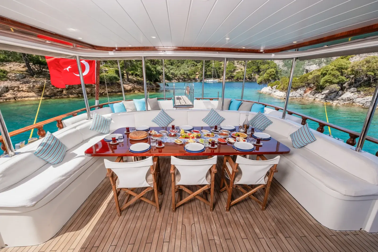 Luce Del Mare sailing in Fethiye