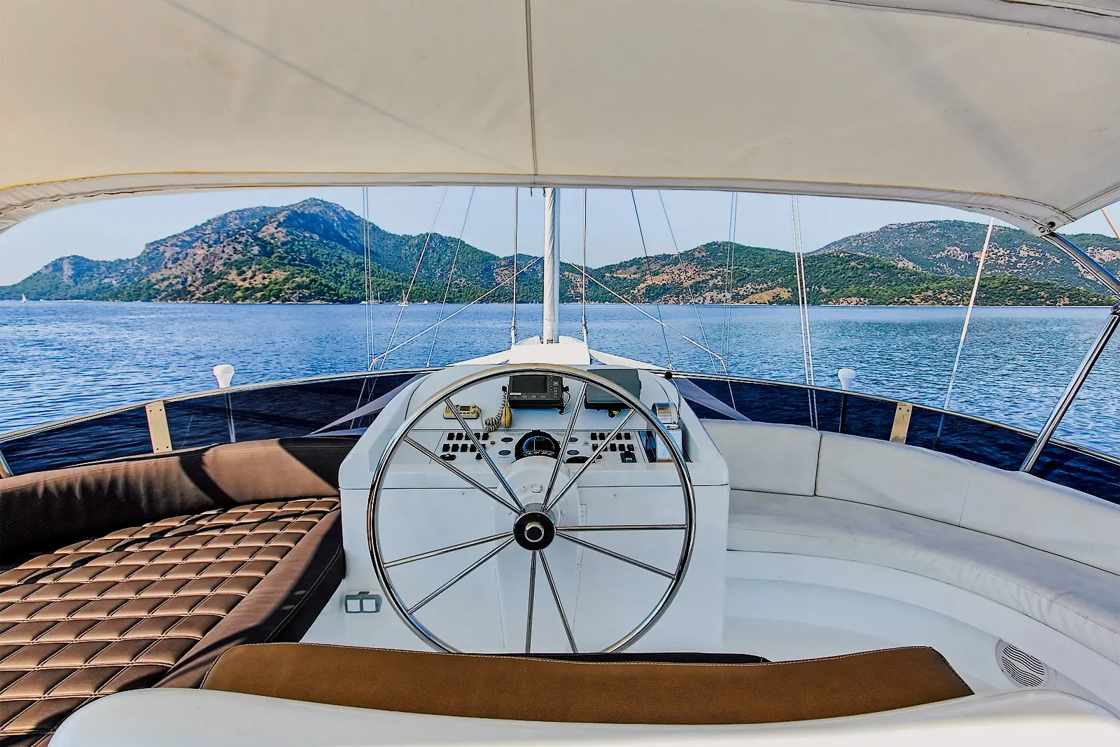 Angelo II sailing in Göcek