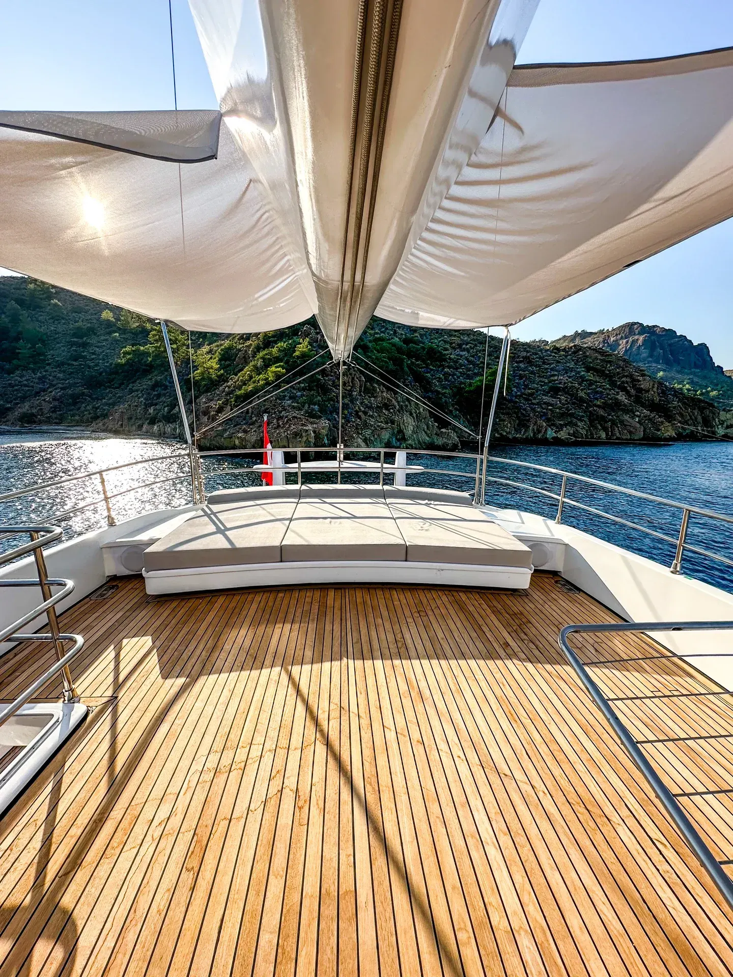 Angelo III sailing in Göcek