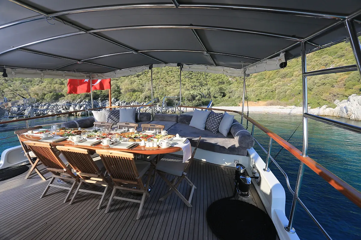 Grand Sailor sailing in Marmaris