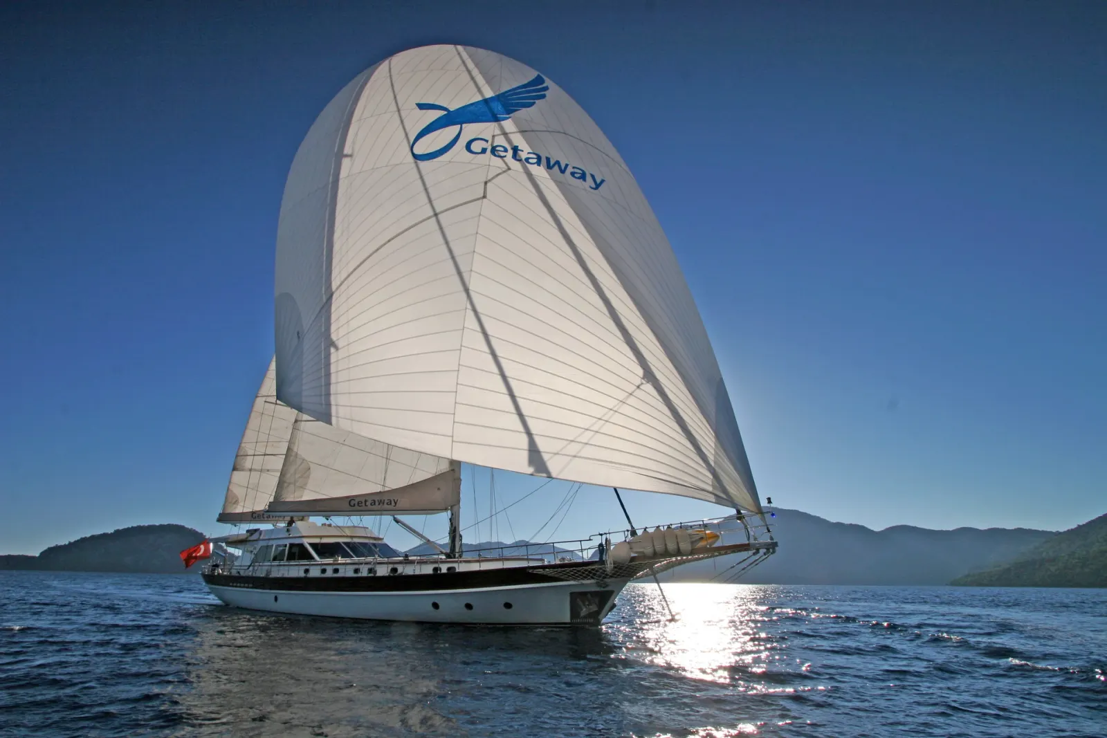 Getaway sailing in Göcek