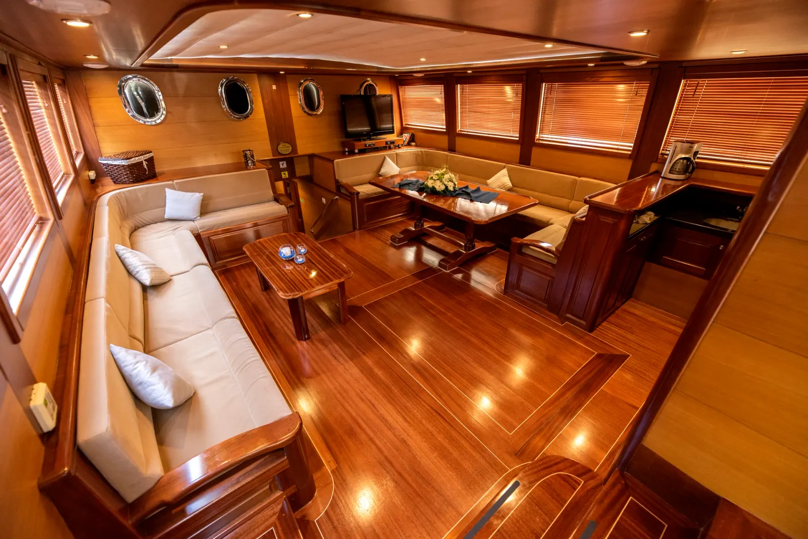 Kayhan 4 sailing in Fethiye