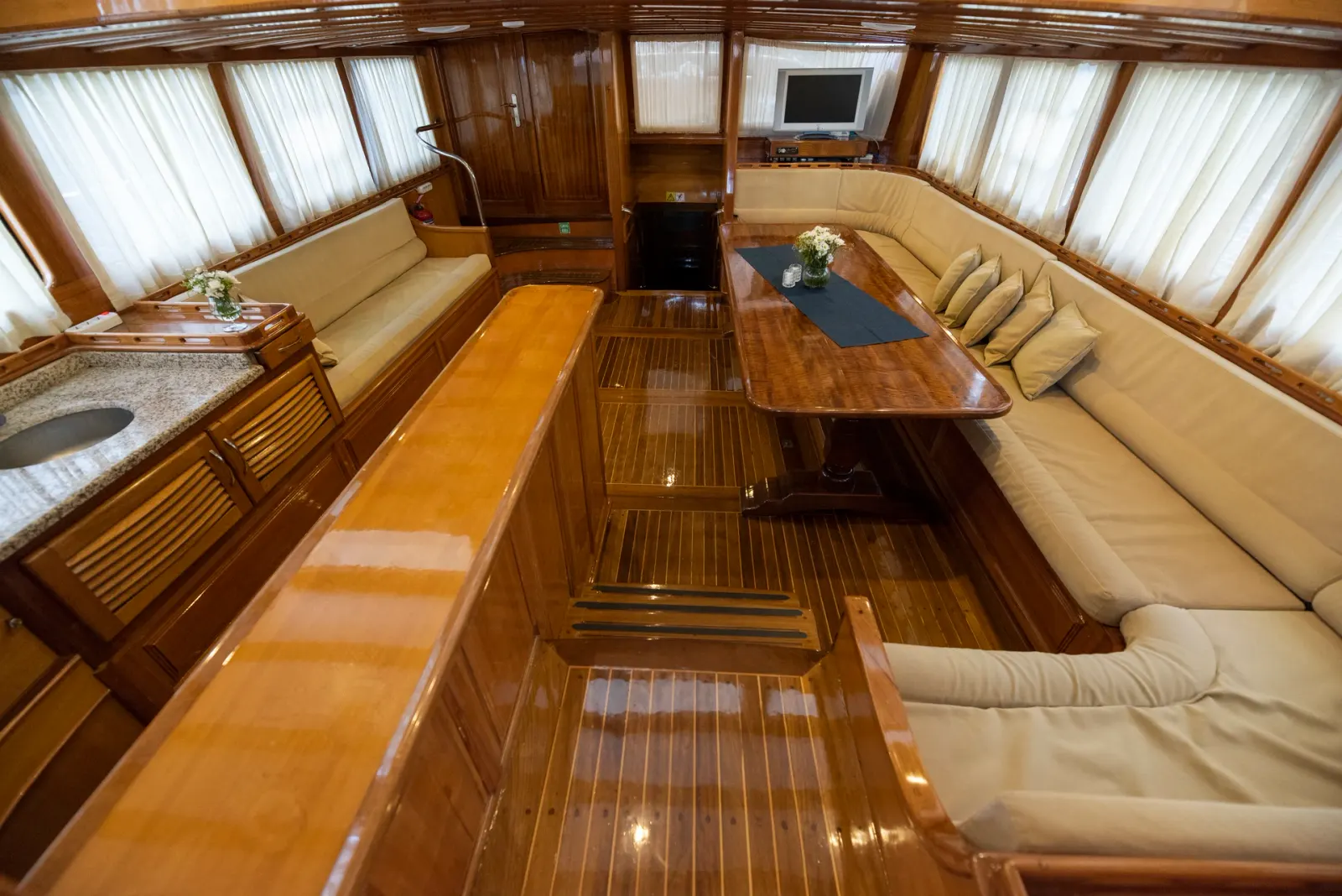 Kayhan 5 sailing in Fethiye