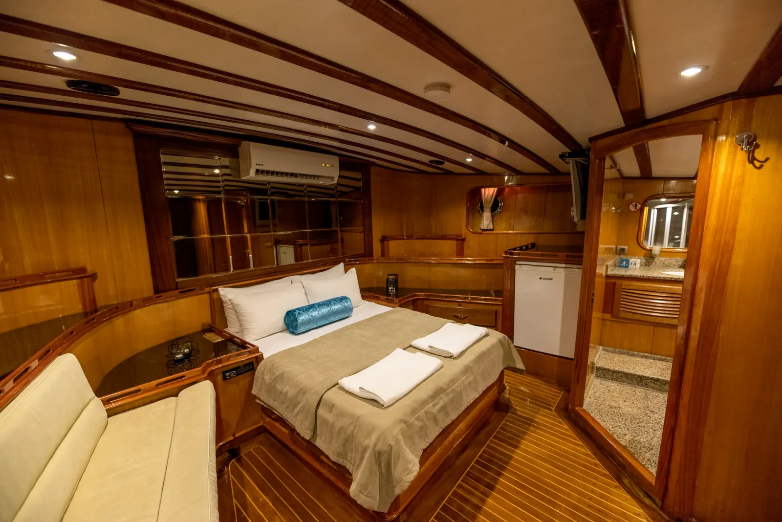 Kayhan 5 sailing in Fethiye