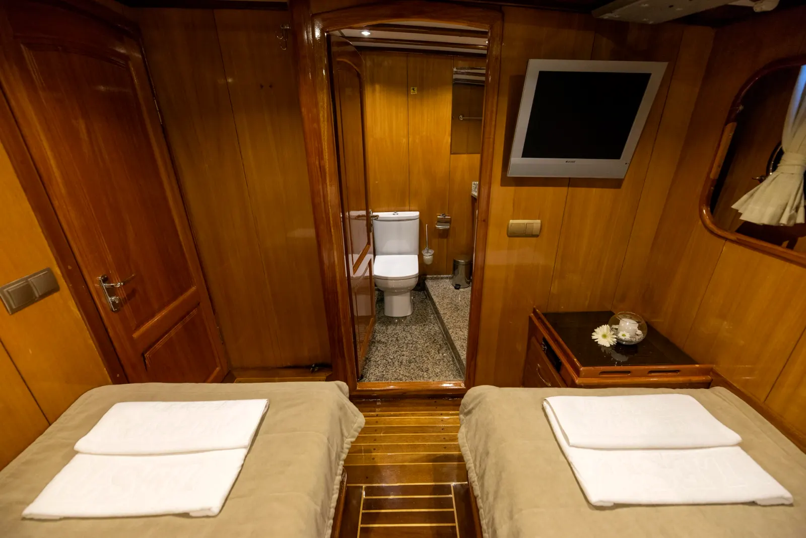 Kayhan 5 sailing in Fethiye