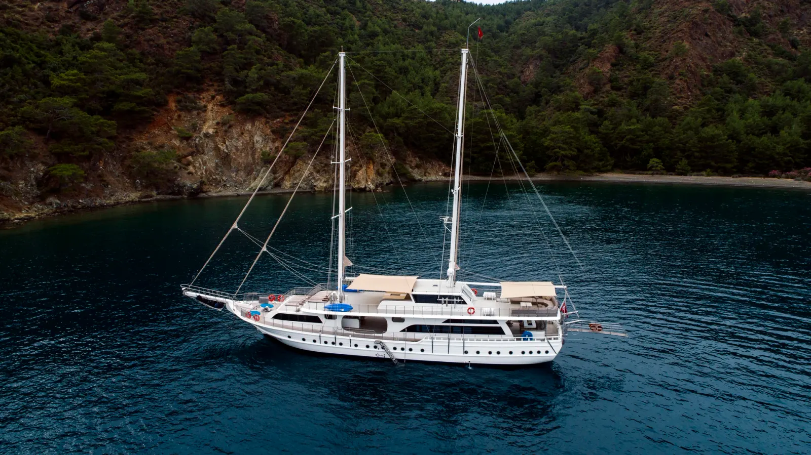 Kayhan 11 sailing in Fethiye