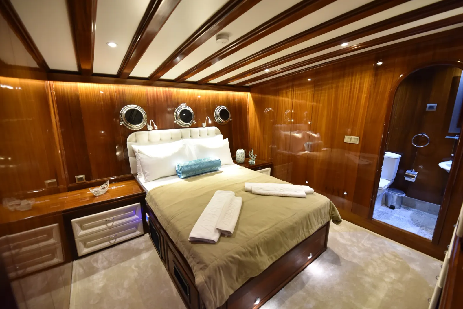 Kayhan 11 sailing in Fethiye