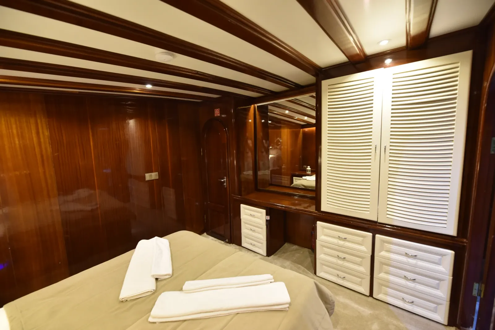 Kayhan 11 sailing in Fethiye