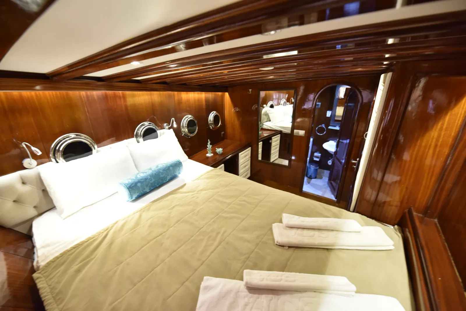 Kayhan 11 sailing in Fethiye