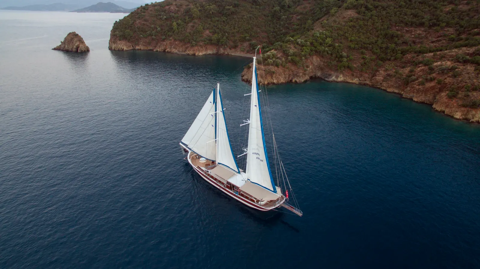 Kayhan Kaptan sailing in Fethiye