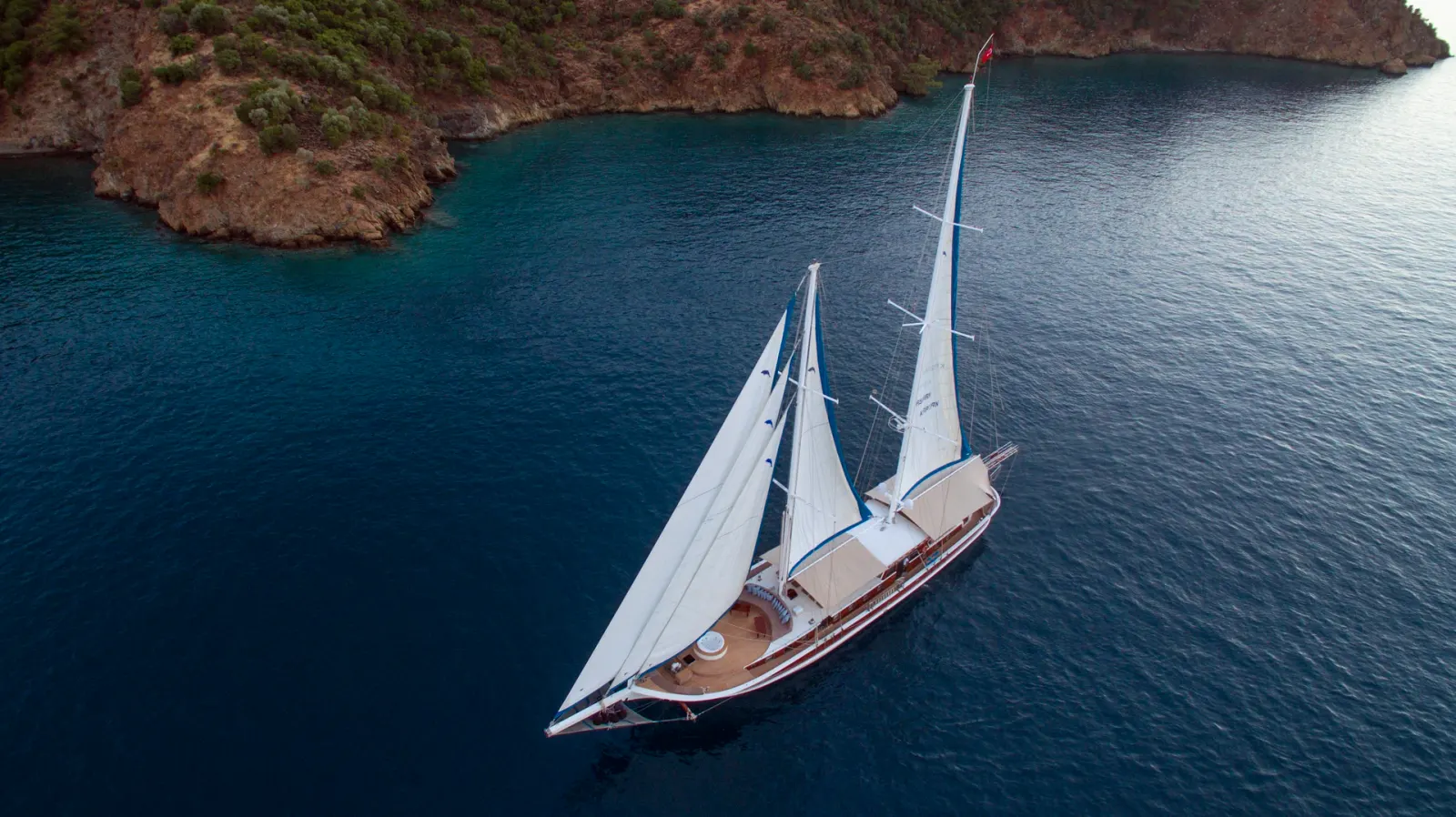 Kayhan Kaptan sailing in Fethiye