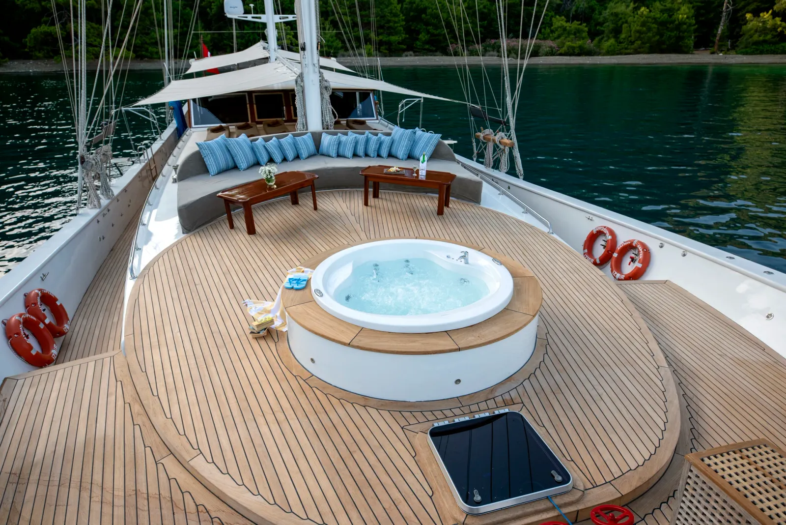 Kayhan Kaptan sailing in Fethiye