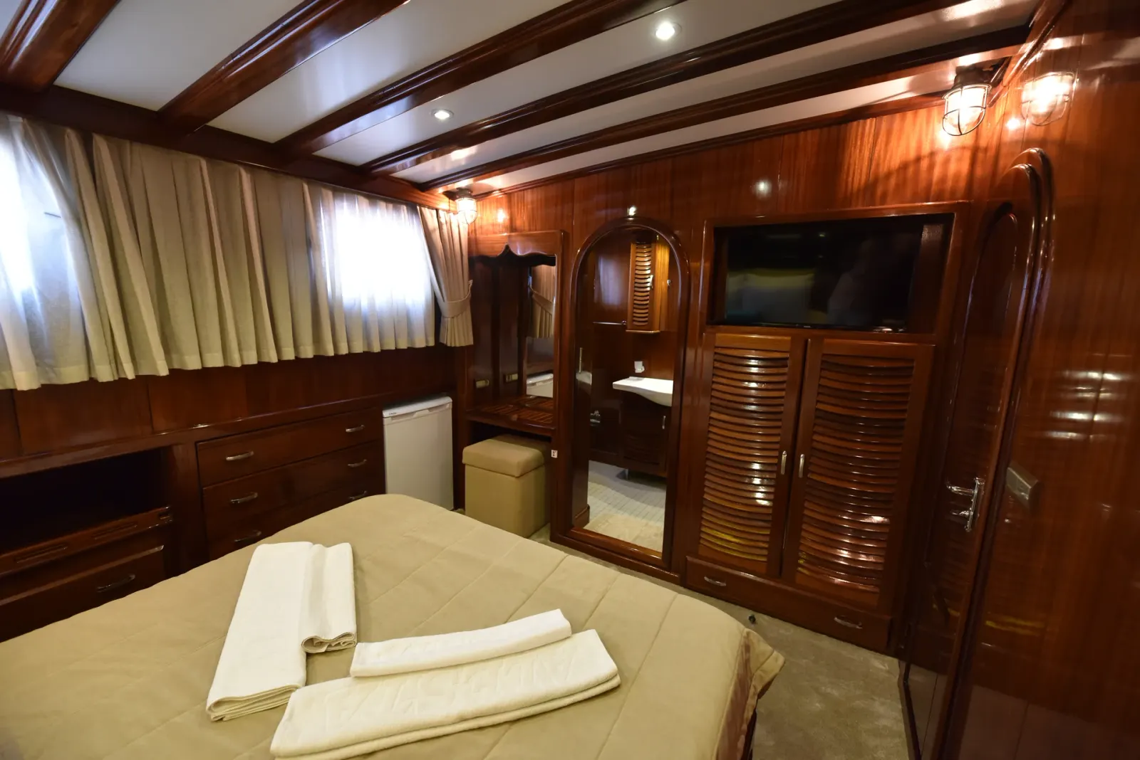 Kayhan Kaptan sailing in Fethiye