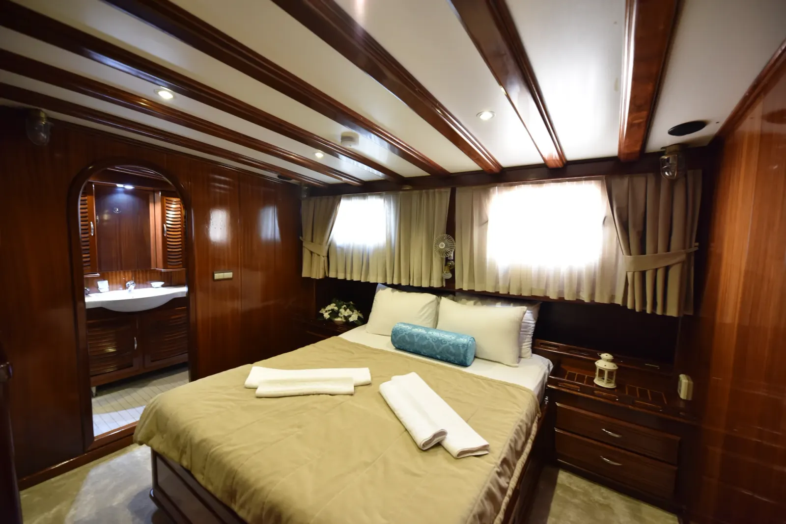 Kayhan Kaptan sailing in Fethiye
