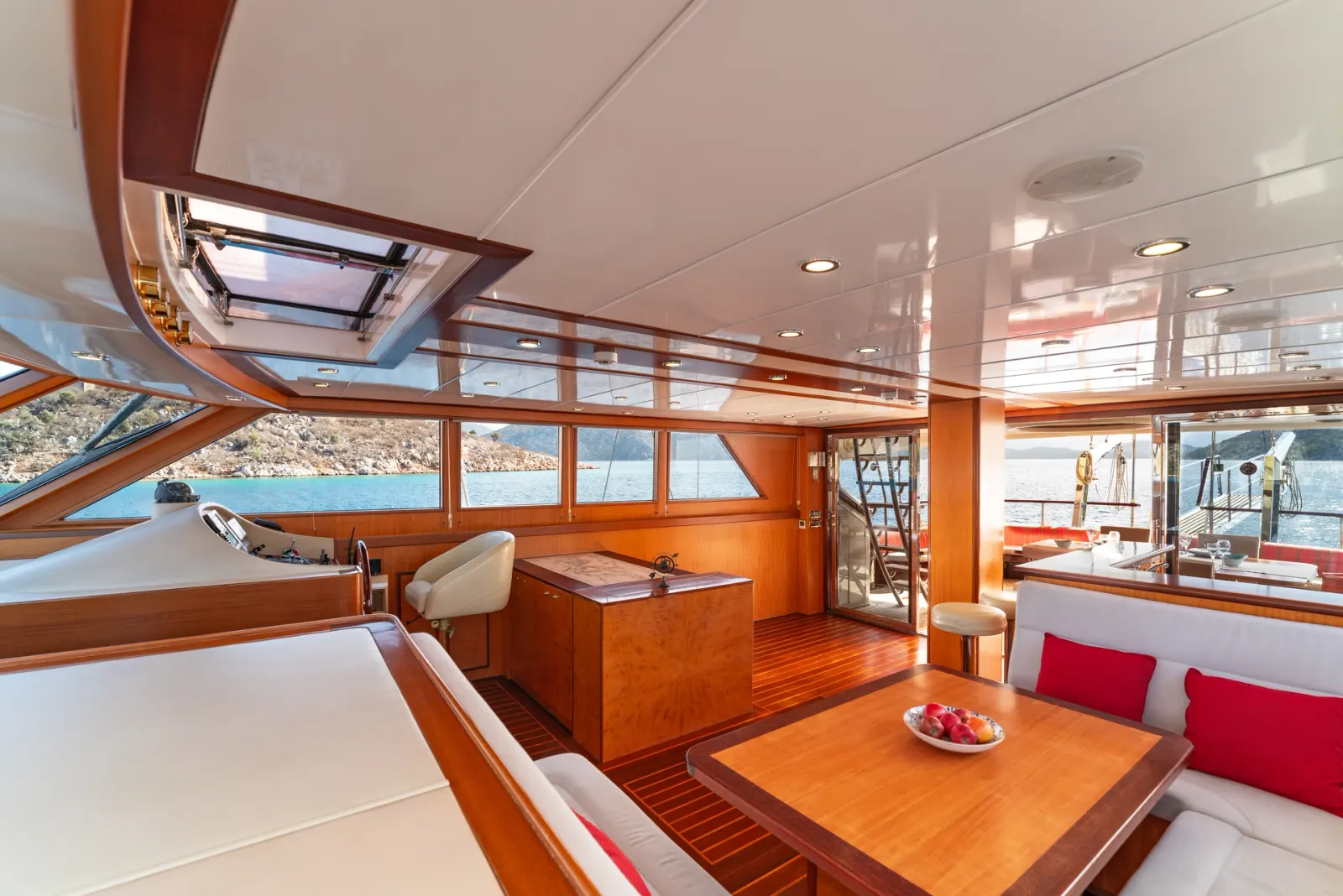 Serenity 86 sailing in Göcek