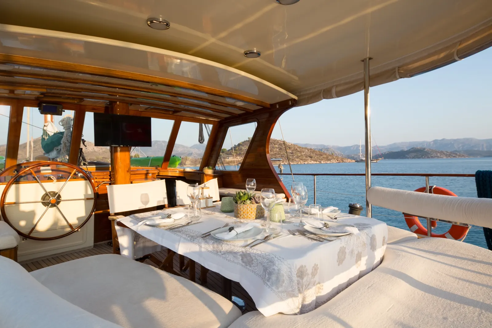 Lady Freya sailing in Rhodes