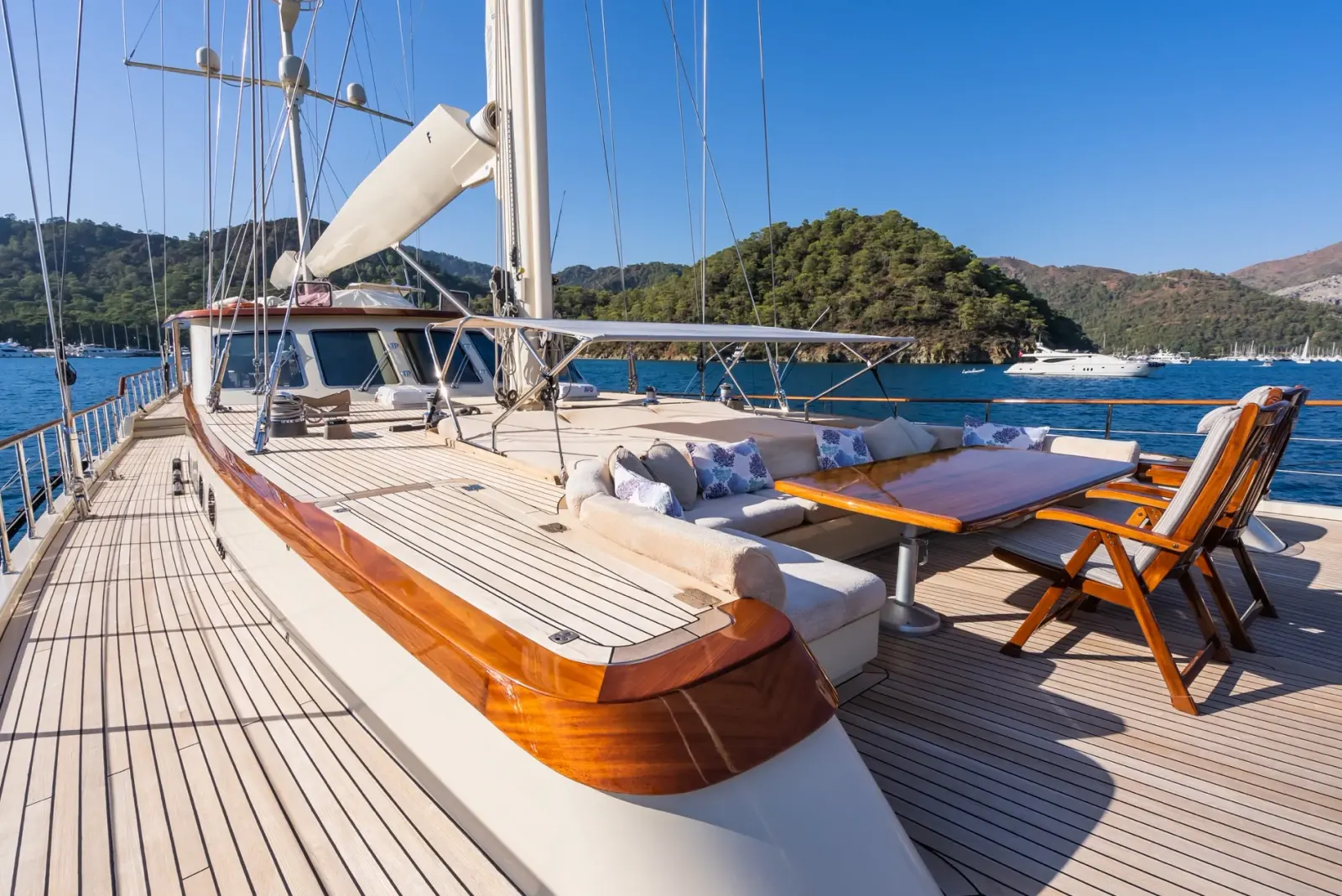 Daima sailing in Marmaris
