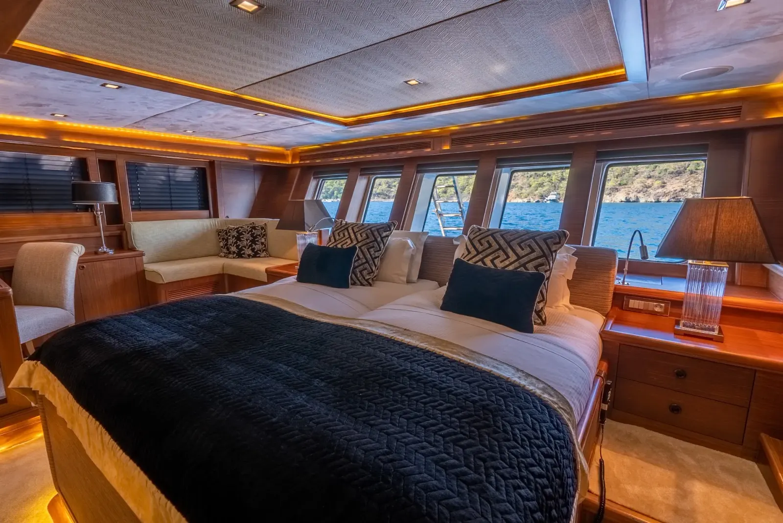 Daima sailing in Marmaris