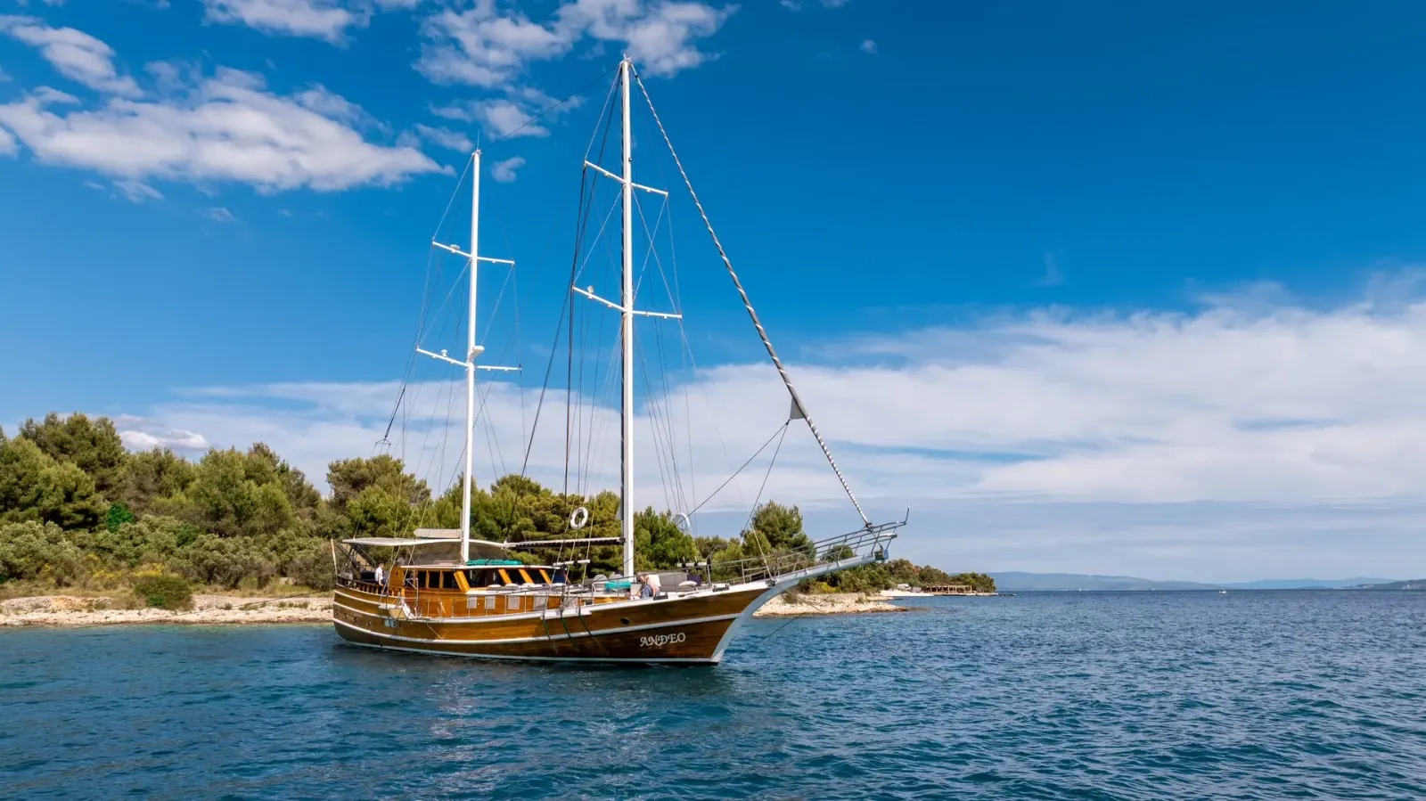 Andeo sailing in Dubrovnik