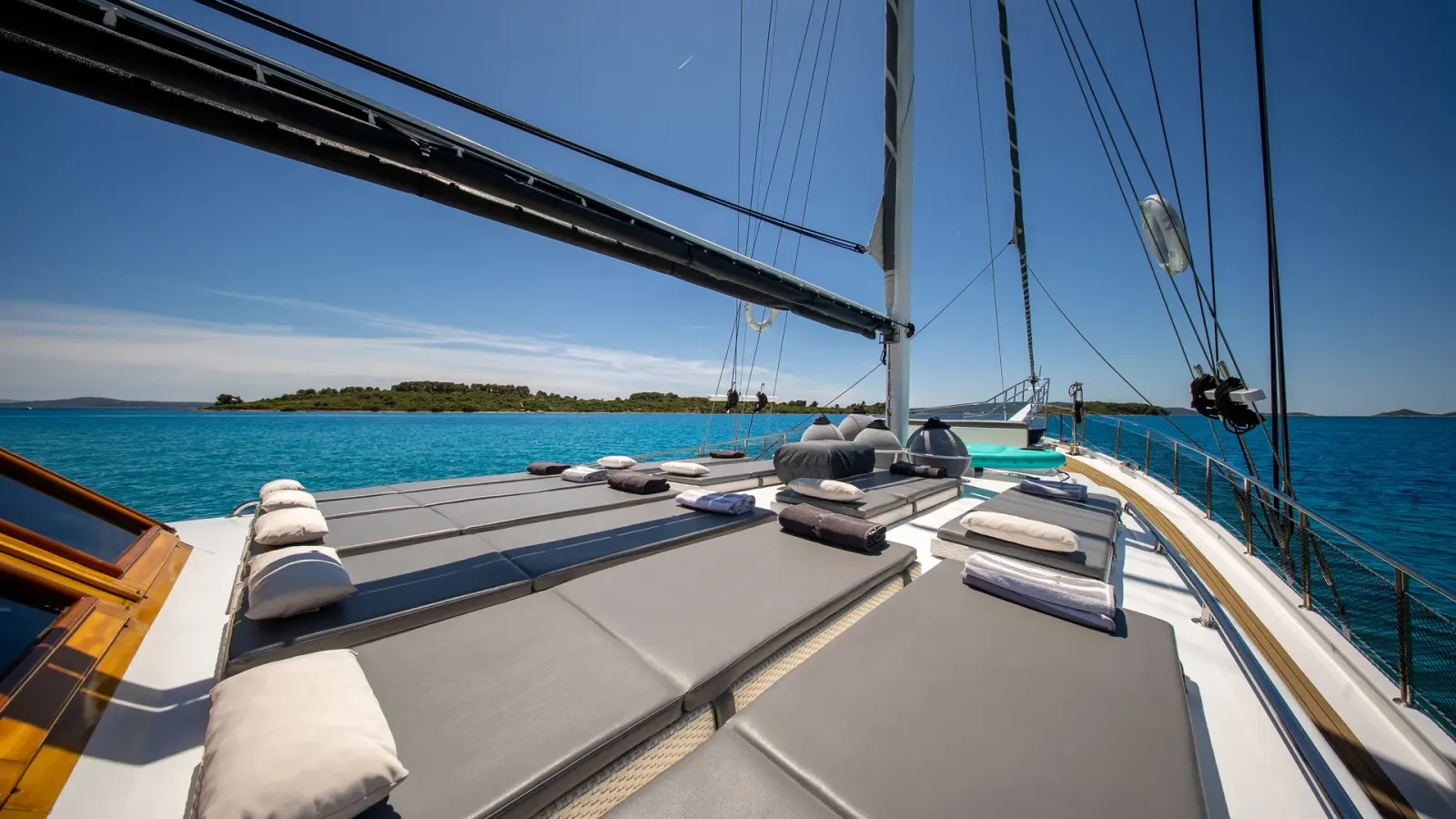 Andeo sailing in Dubrovnik
