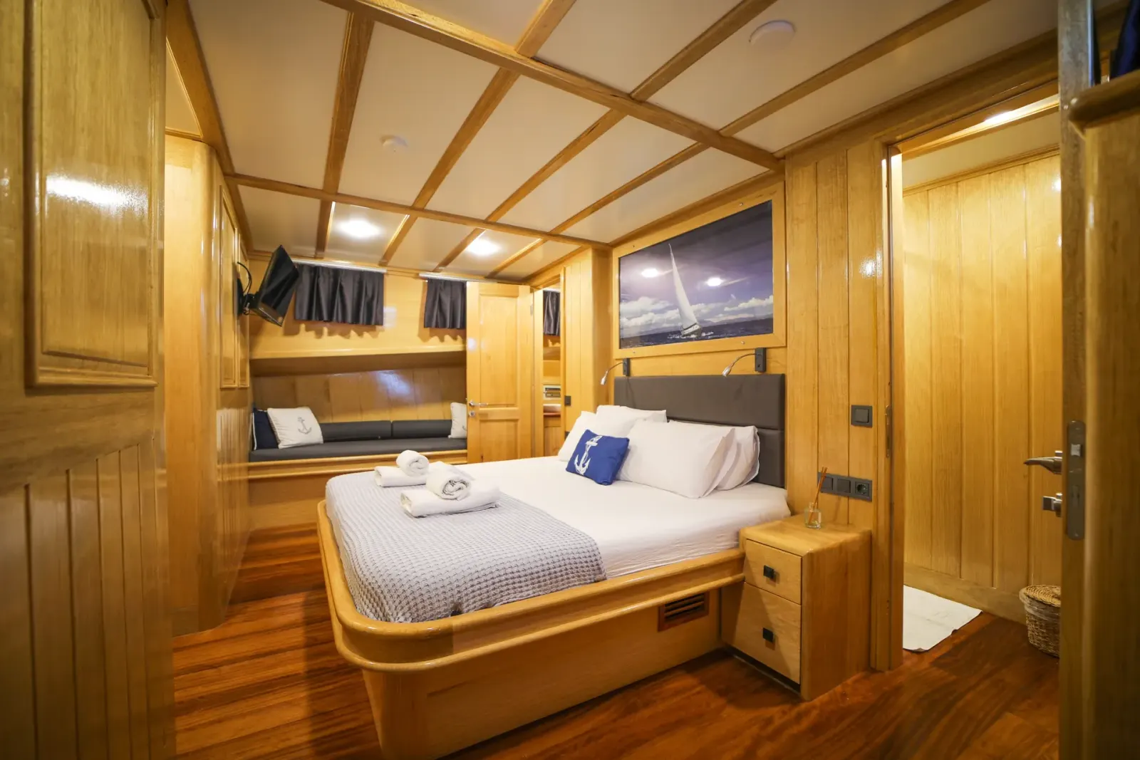 Su Perisi C sailing in Bodrum