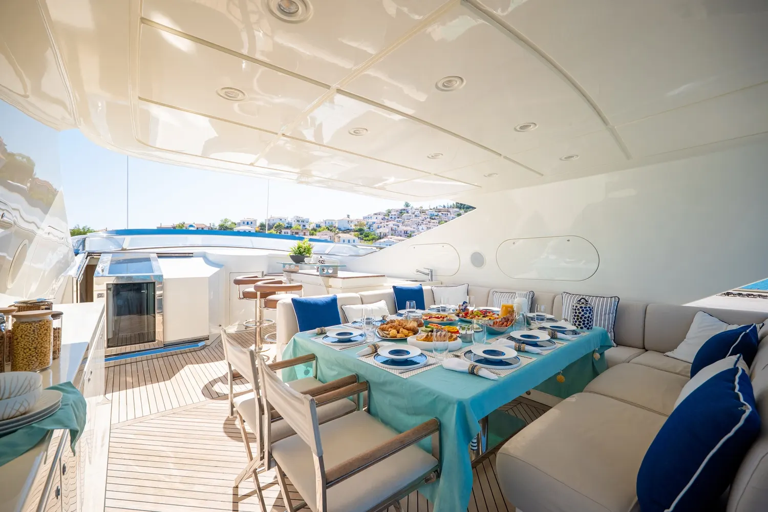 Liberdade sailing in Athen