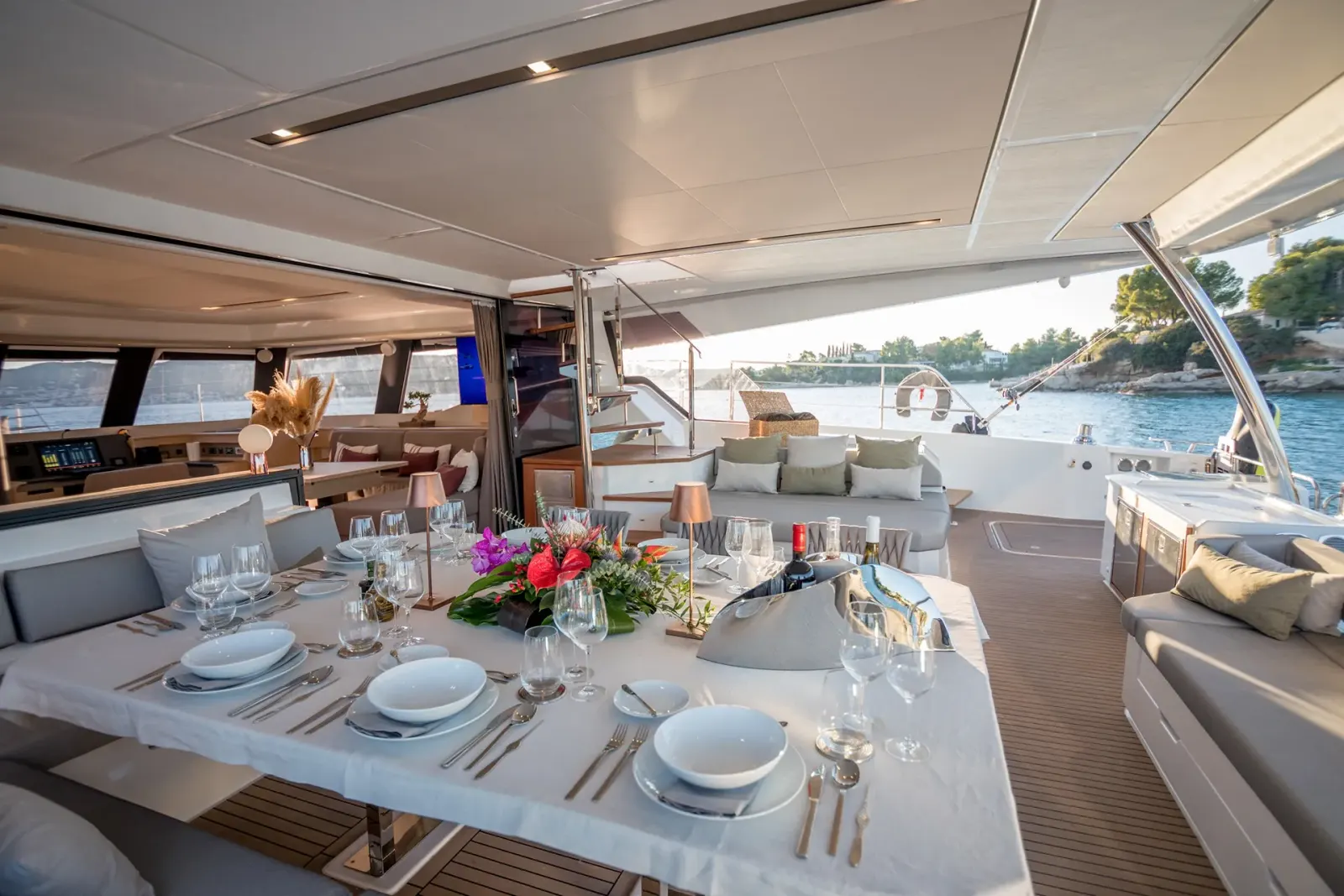 D2 sailing in Atina