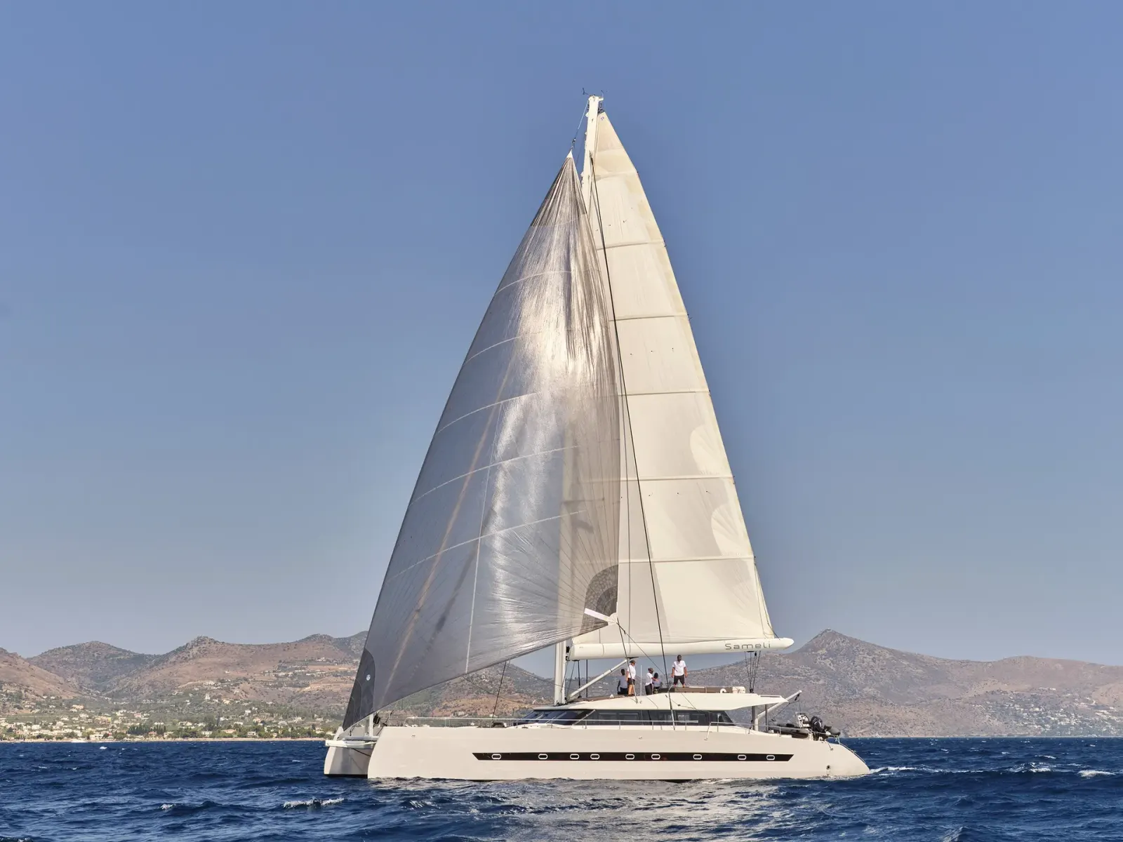 Sameli Catamarano a Vela interior cabin view