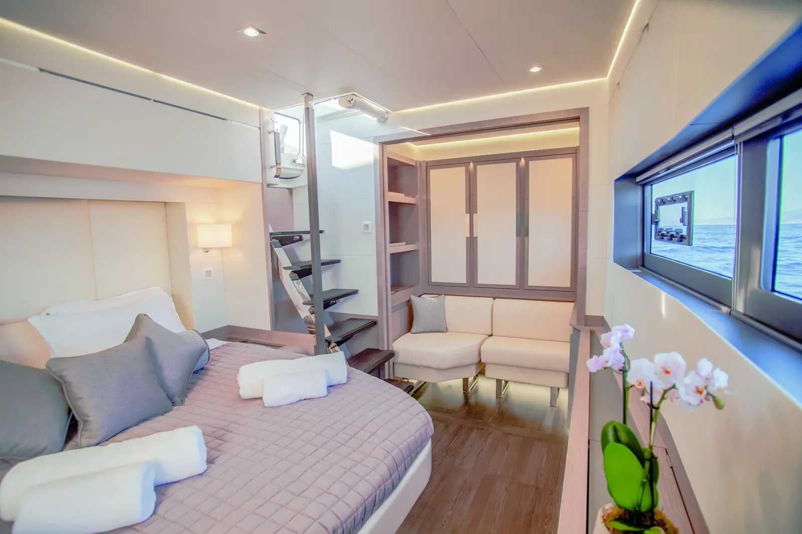 Ariva sailing in Corfù