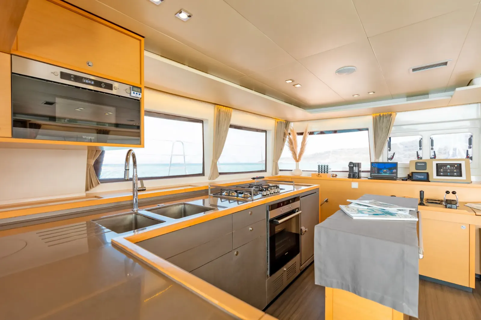 Meliti sailing in Atina