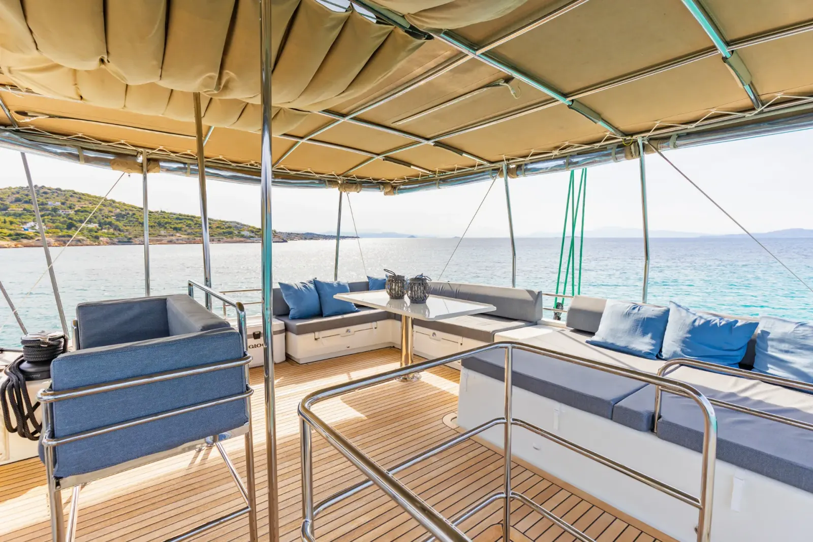 Meliti sailing in Atina