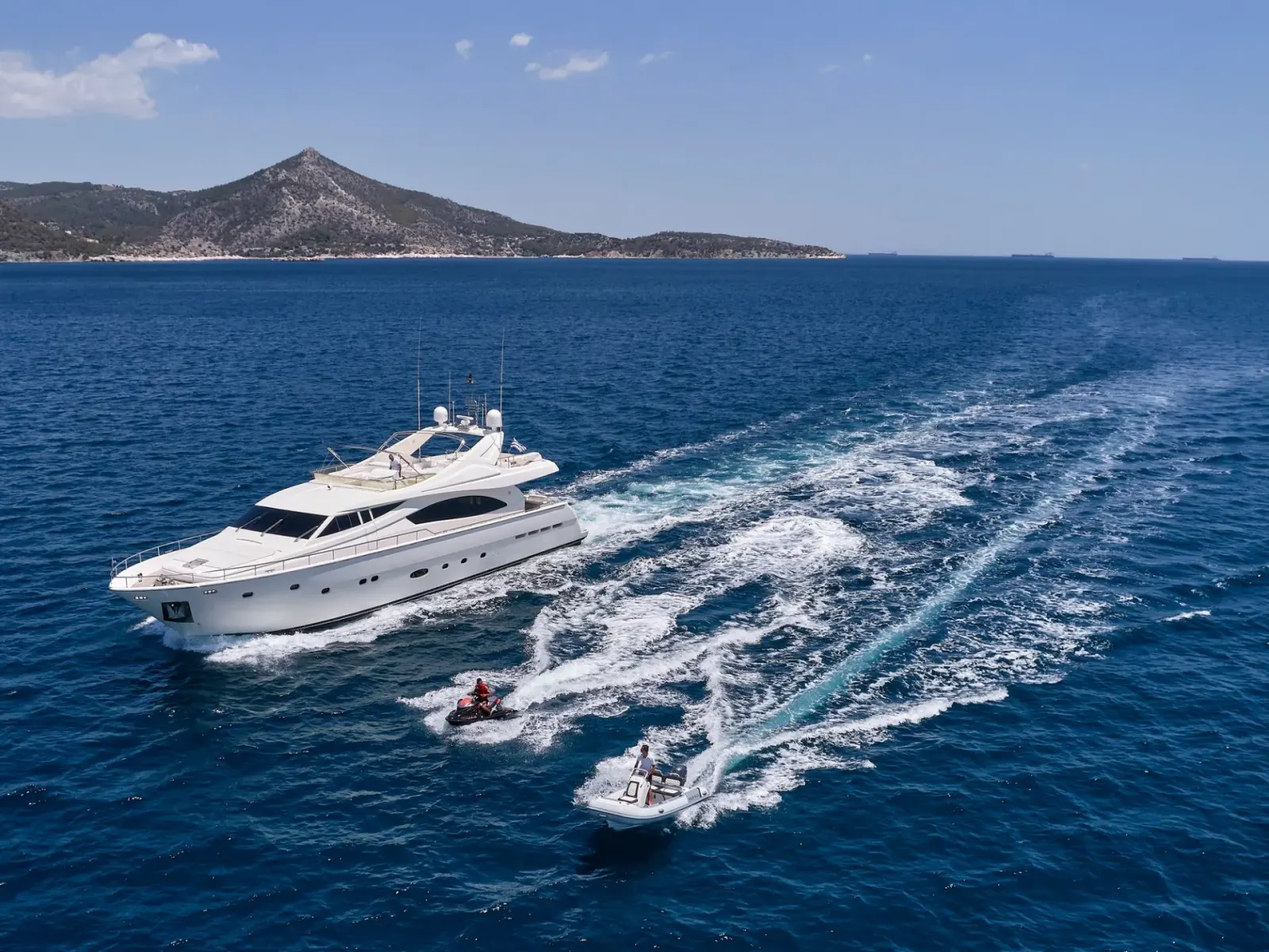 Estia Yi sailing in Athen