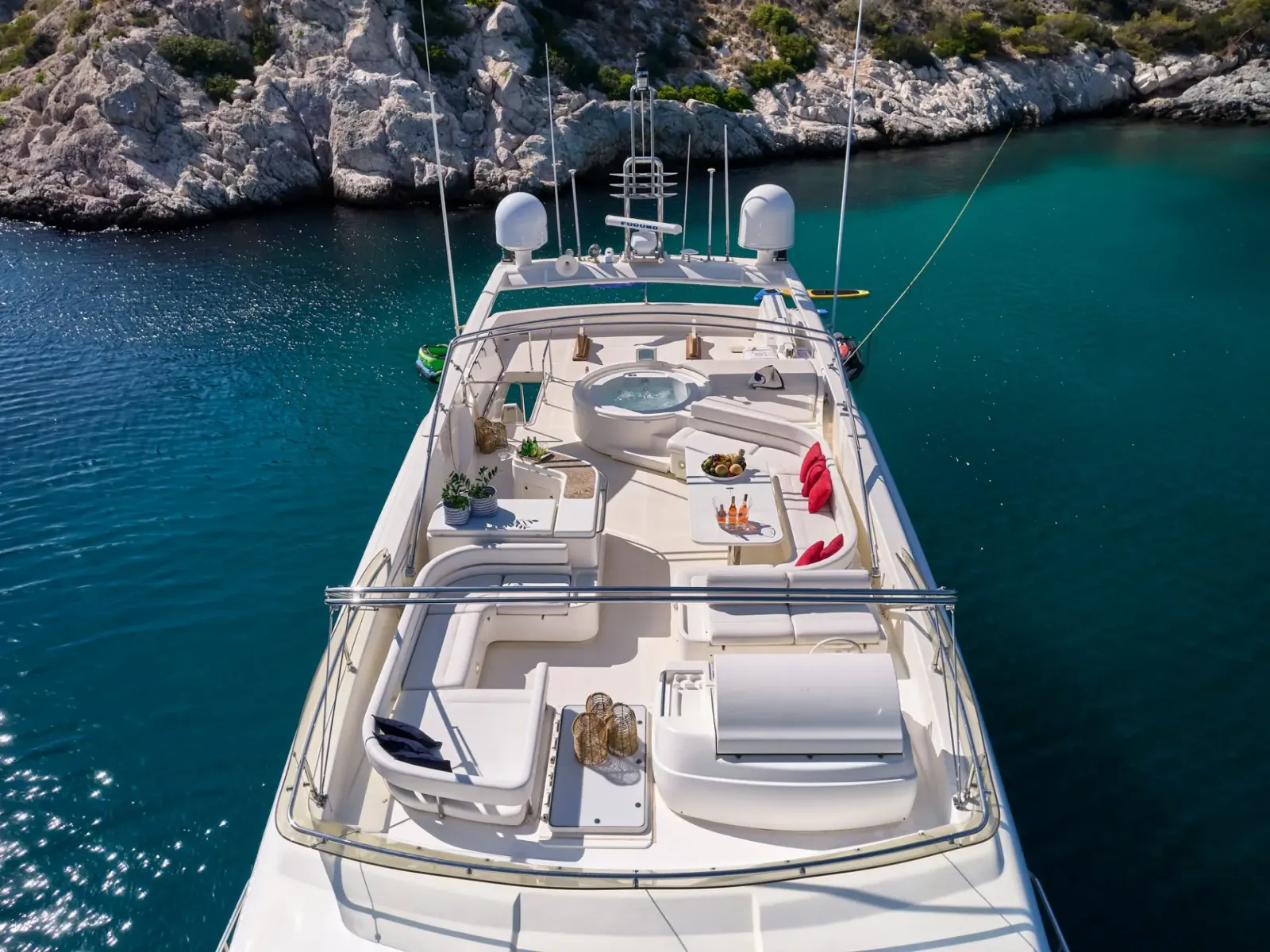 Estia Yi sailing in Athen