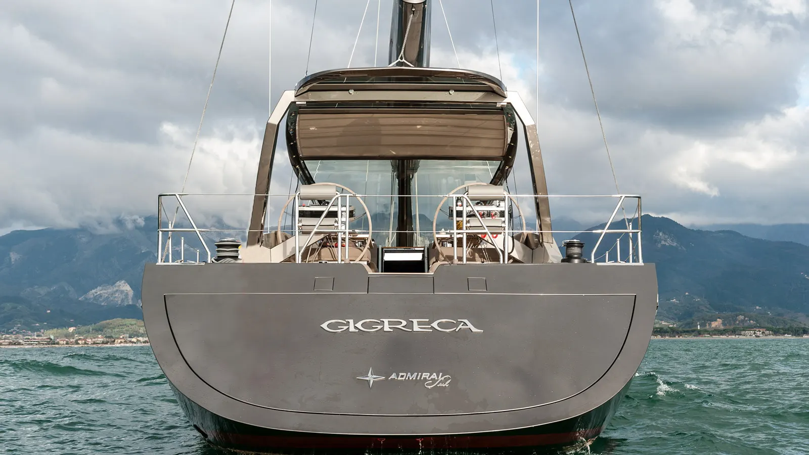 Gigreca sailing in Athen