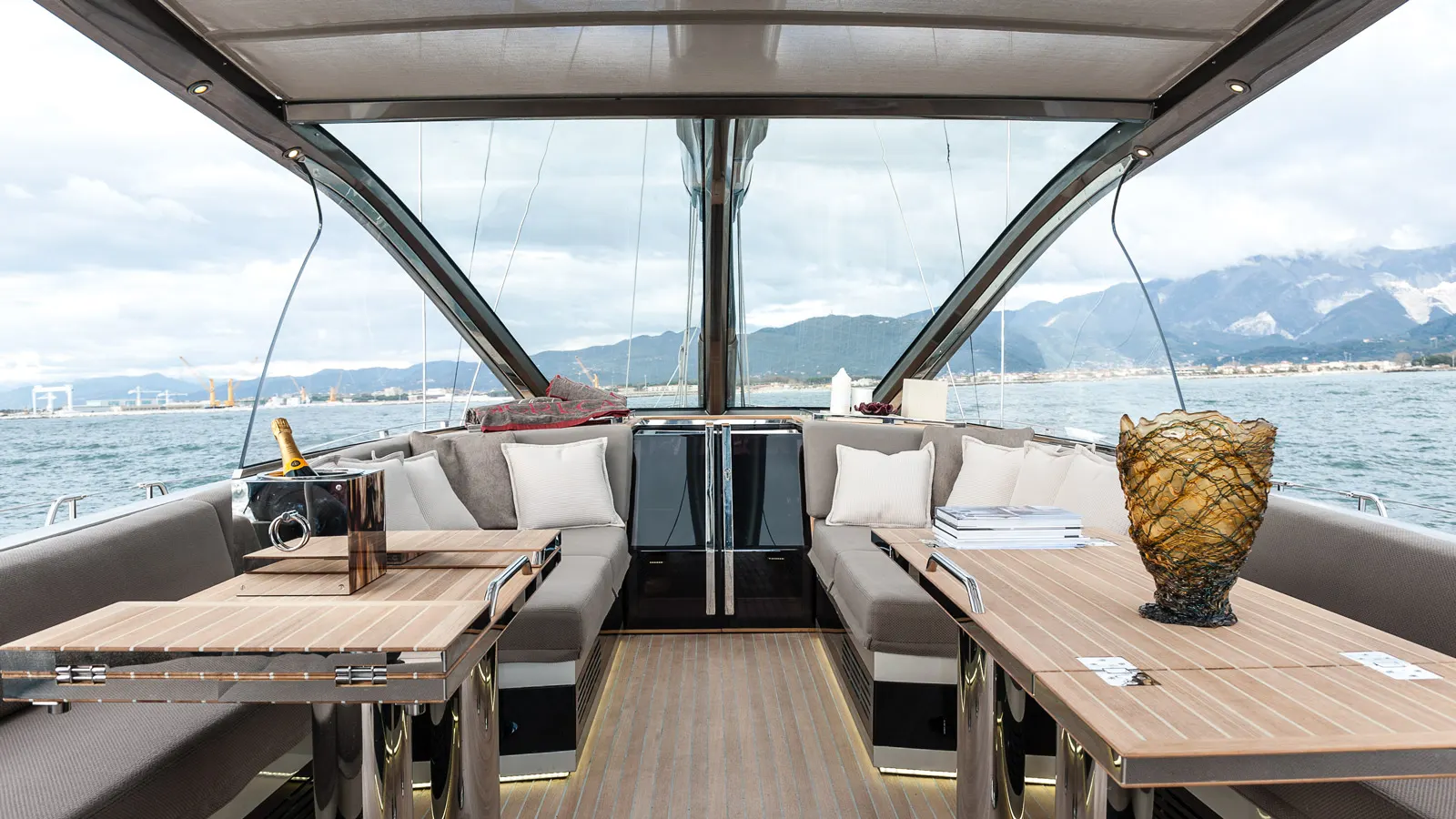 Gigreca sailing in Athen
