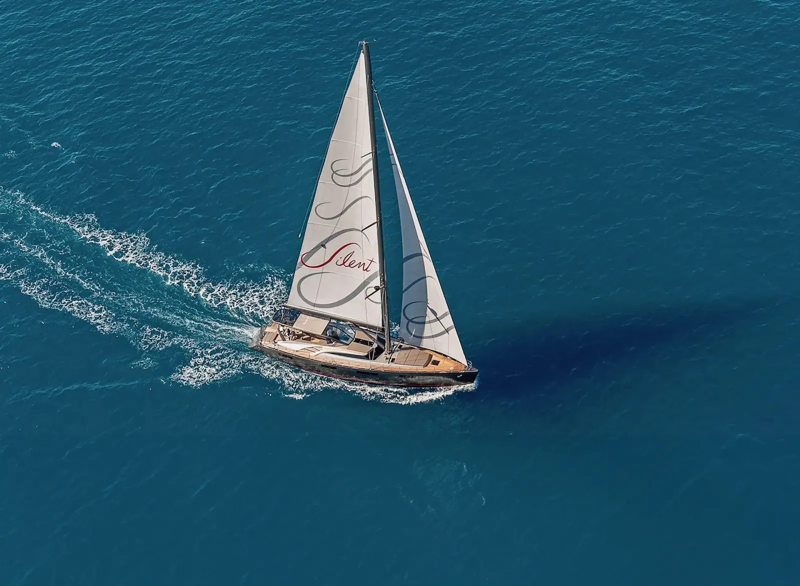 Gigreca Segelyacht interior cabin view