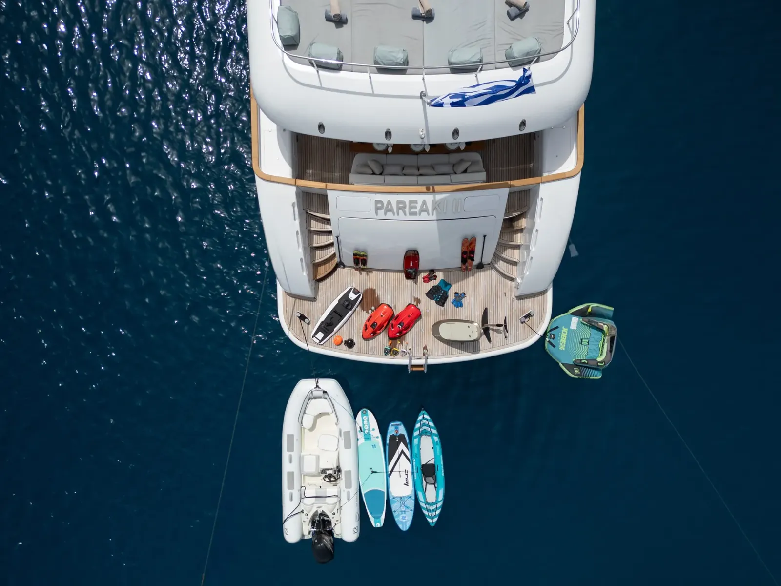 Pareaki II sailing in Athen