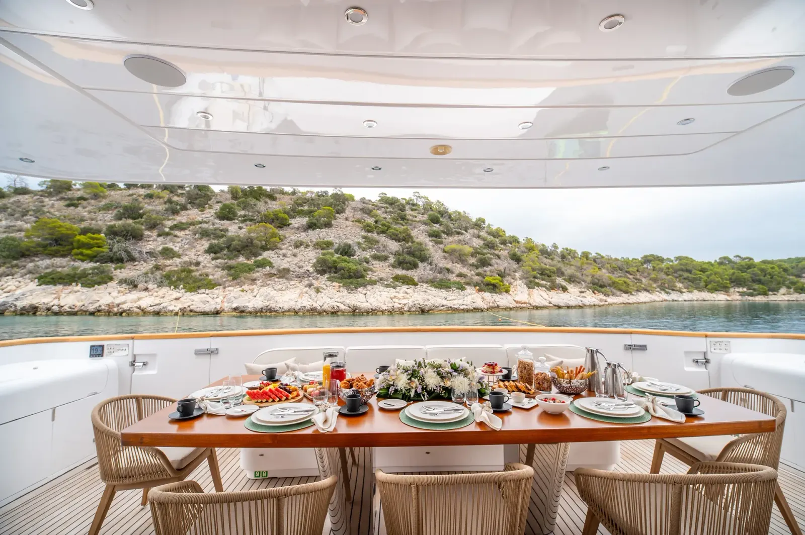 Pareaki II sailing in Athen