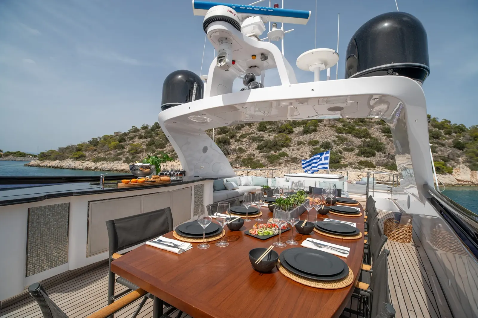 Pareaki II sailing in Athen