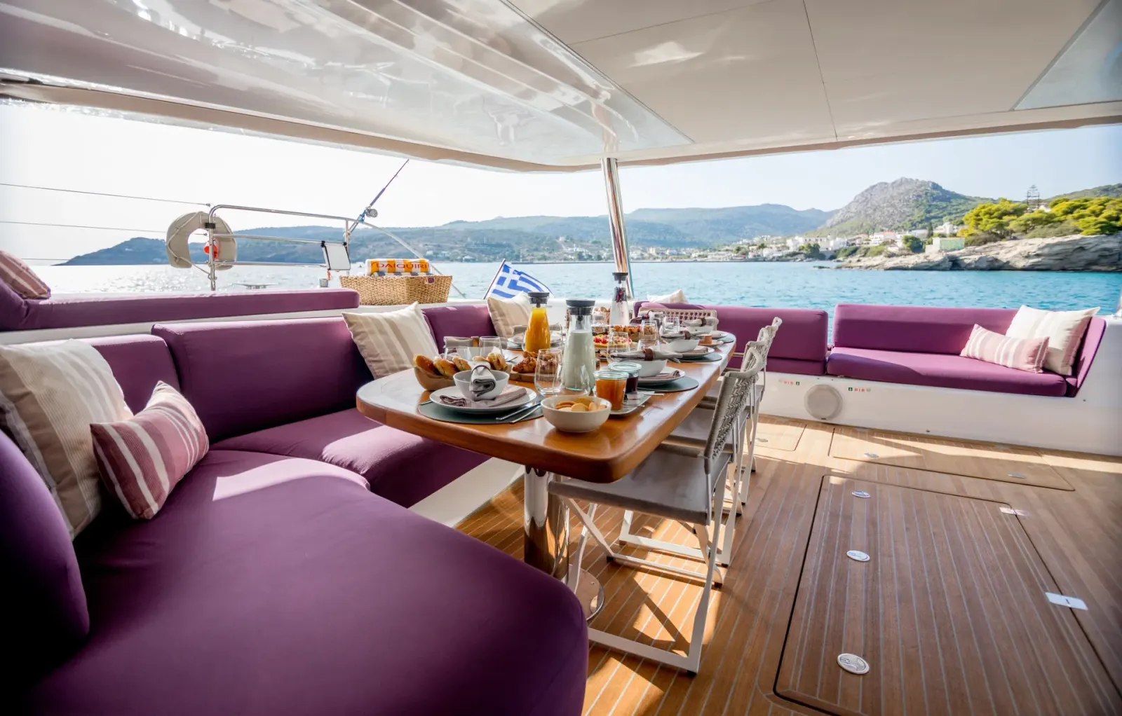 Daiquiri sailing in Athen