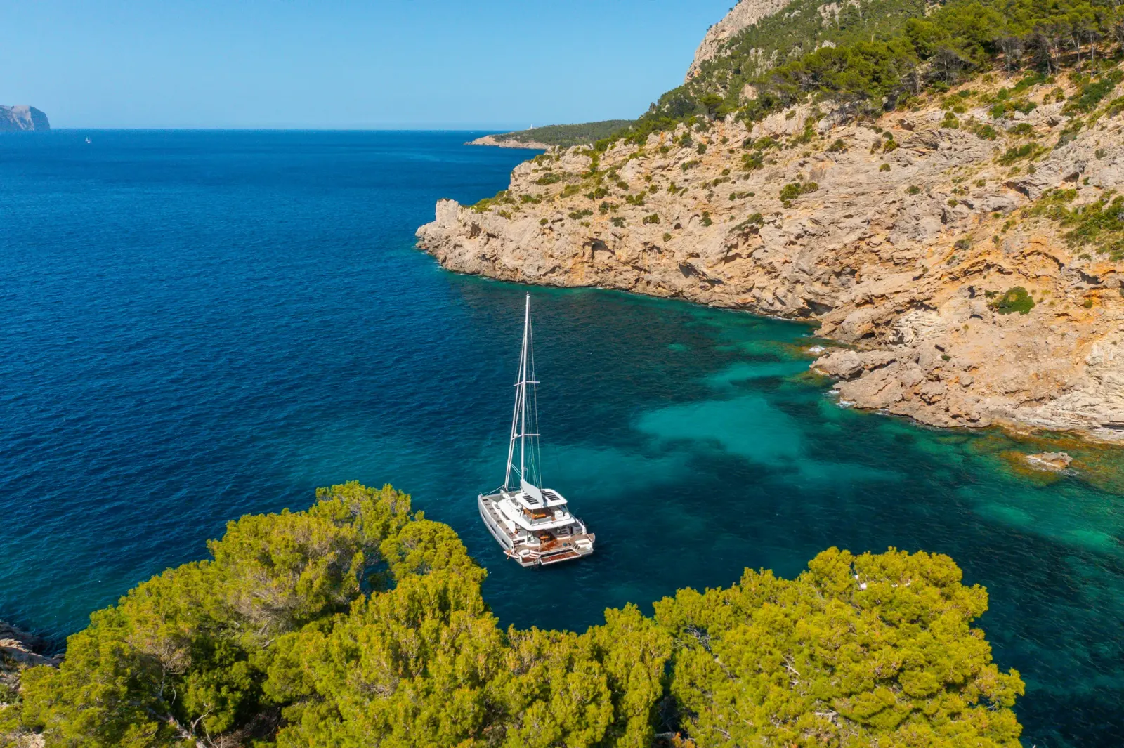Lady M sailing in Athen