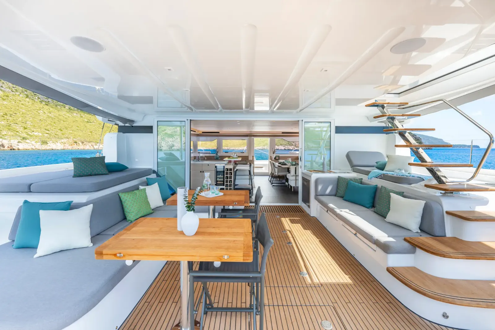 Lady M sailing in Athen