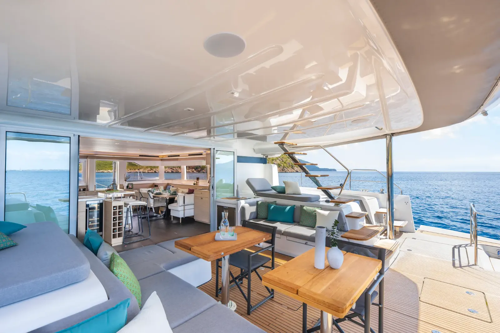 Lady M sailing in Athen