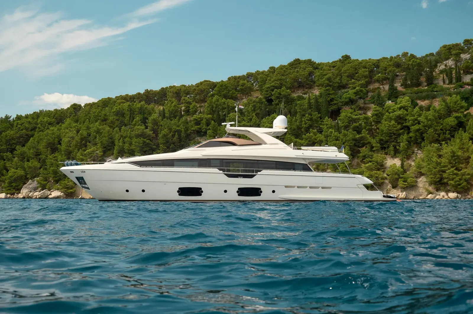 Iva Motor Yacht interior cabin view