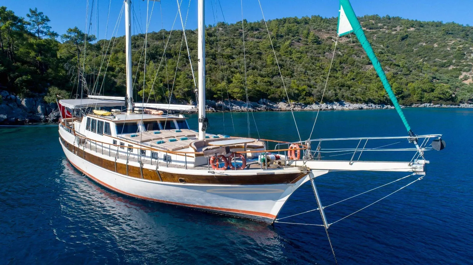 Sanda Life - Gulet yacht for charter in Marmaris