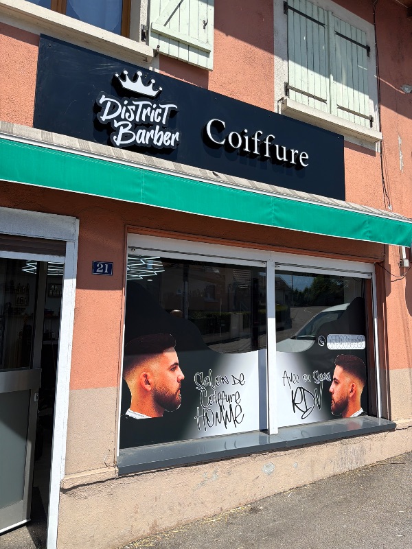 District Barber, barbier à Delle