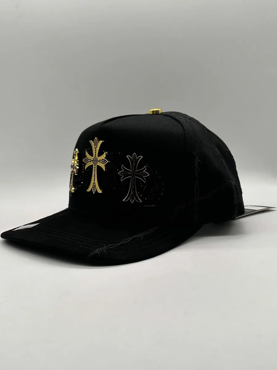 Gorra cruces doradas