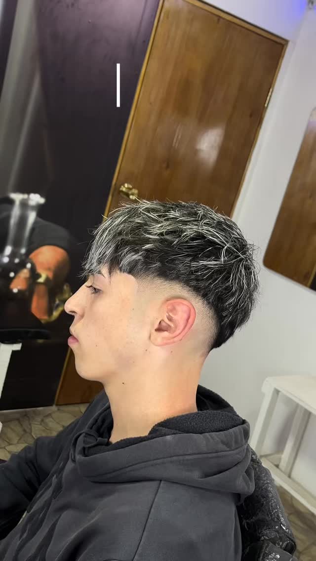 🤩🙌 #barber #chile #studio #colorimetria #corte en Studio Luxury, Talagante